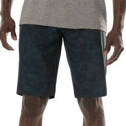 Deals ๐ TravisMathew Men's Dock Head Hybrid Golf Shorts For Men Insignia ๐