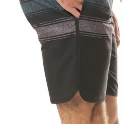 Wholesale 😍 TravisMathew Men's Confetti King Golf Shorts For Men Black 👍 -TravisMathew Shop unnamed file 506