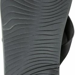 TravisMathew Shop -TravisMathew Shop unnamed file 513